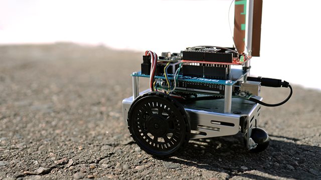Digi Earth Rover: Inspirierende MINT-Robotik