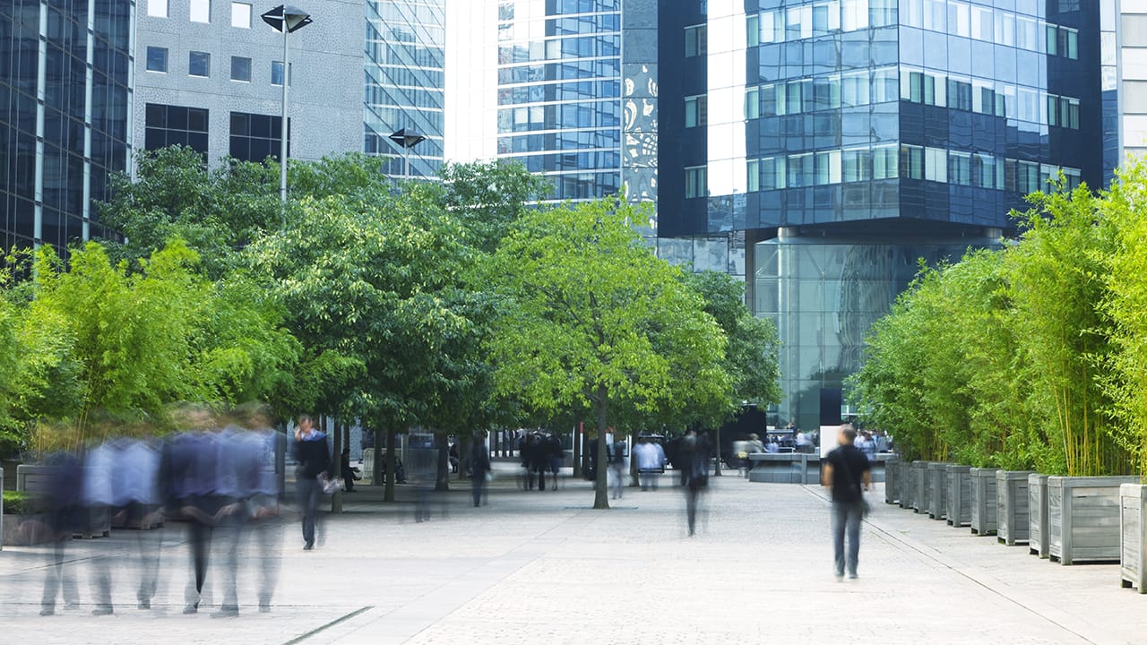 Nachhaltiges Stadtzentrum mit Grünflächen